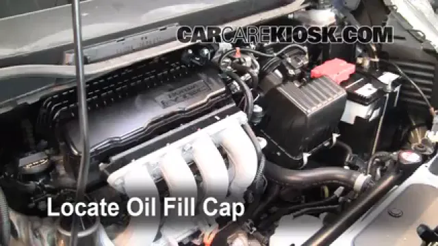 2010 Honda Fit Sport 1.5L 4 Cyl. Aceite Agregar aceite